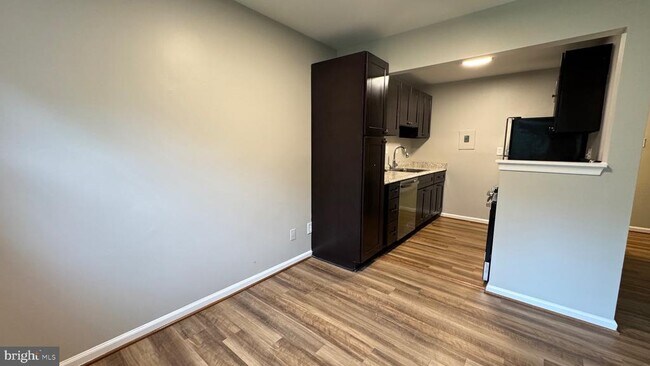 Building Photo - 7097 Spring Garden Dr