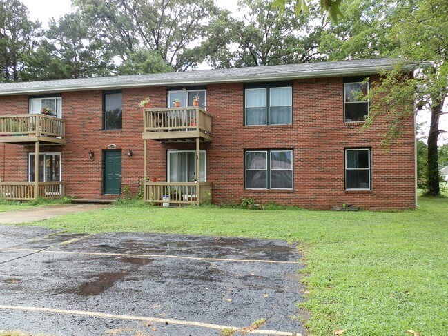 Building Photo - Stone Manor