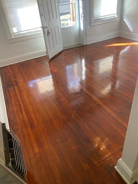 Building Photo - 1410 Watts St