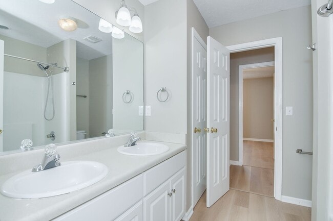 Building Photo - Updated 4 Bedroom in Grovetown