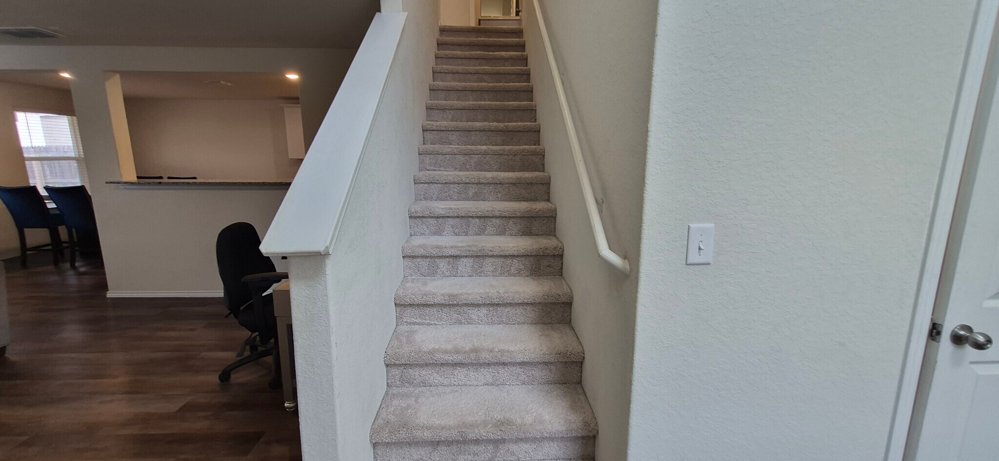 Building Photo - 5819 Rolling Gln