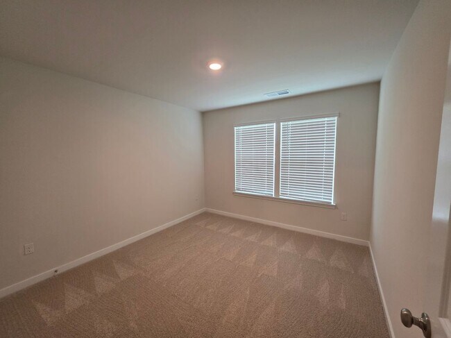 Building Photo - 1745 Lawder Cir