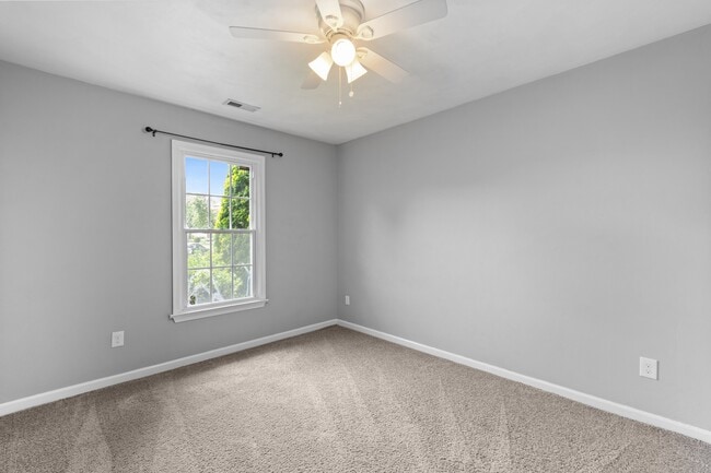 Building Photo - 609 Maxwood Ct