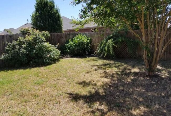 Building Photo - Adorable 3-Bedroom Home in Waxahachie, TX