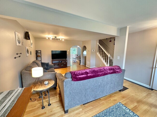 Building Photo - STAFFORD TOWNHOUSES - CLOSE TO QUANTICO