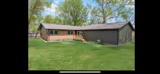 Building Photo - 4154 Trees Dr