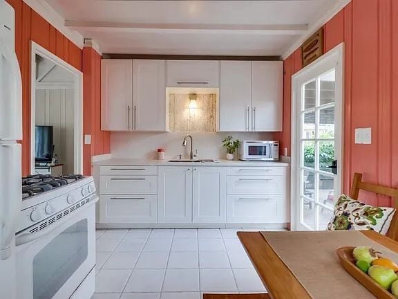 Building Photo - NO MIN CREDIT SCORE REQUIRED, BK OKAY, PAS...