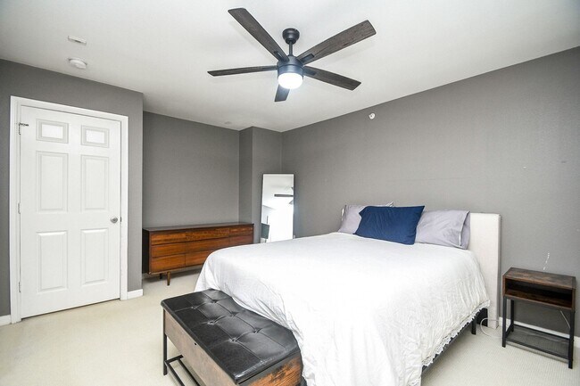 Building Photo - 2332 Winrock Blvd