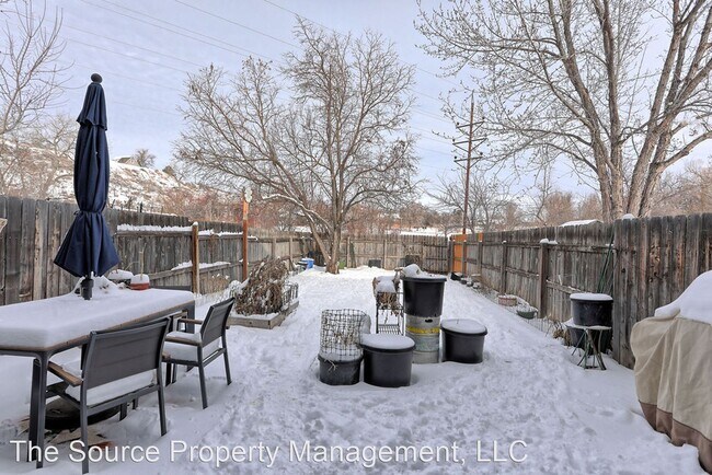 Building Photo - 2 br, 1 bath House - 4323 Flag Dr