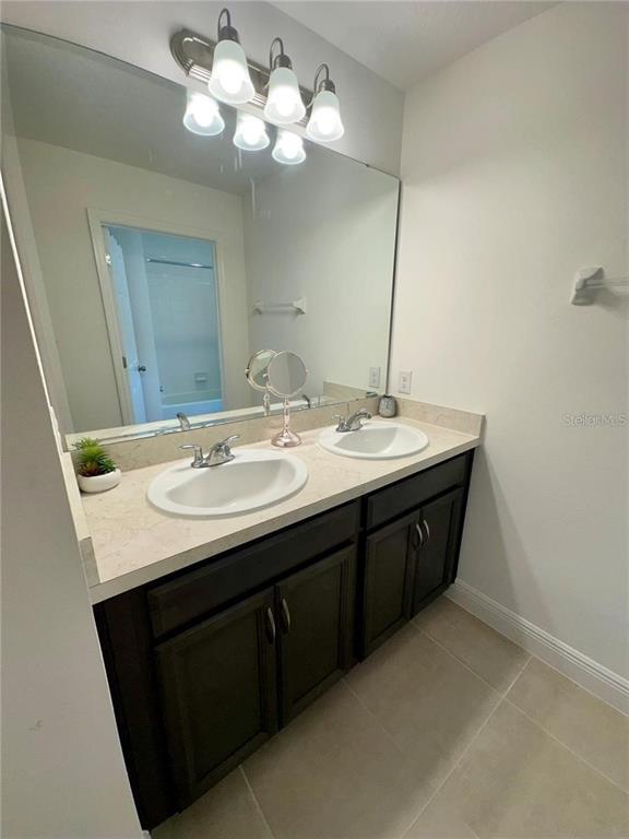 Building Photo - 5054 Tibet Ct