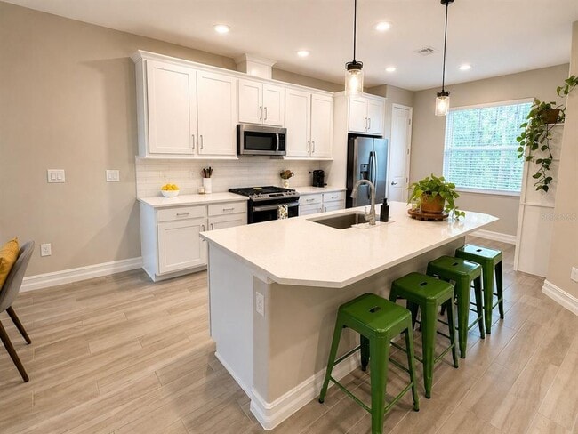 Building Photo - 5054 San Martino Dr