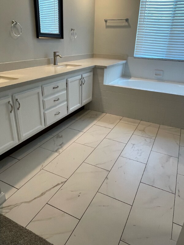 Building Photo - 2468 Del mar Ct