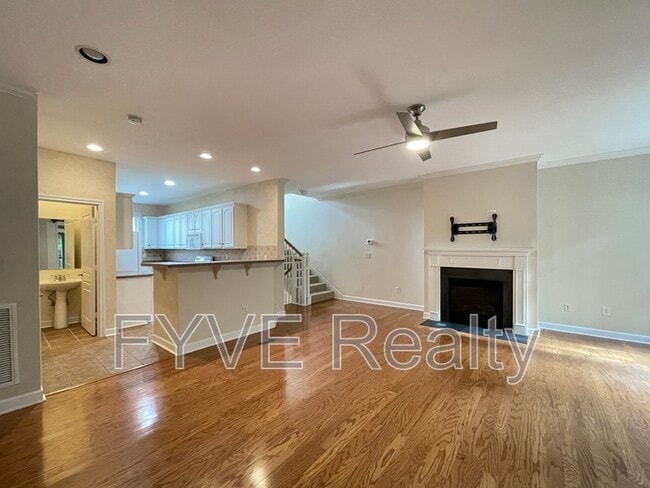 Building Photo - 320 Old Hickory Blvd