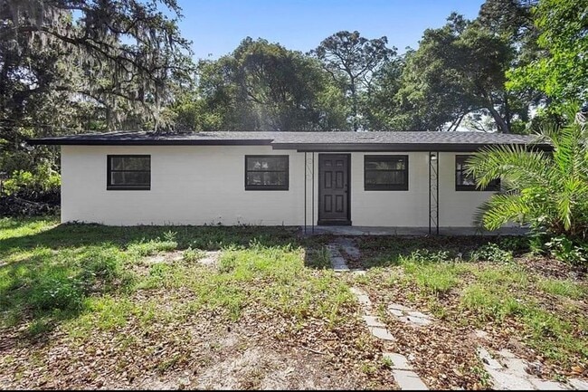 Primary Photo - 2225 E Welch Rd