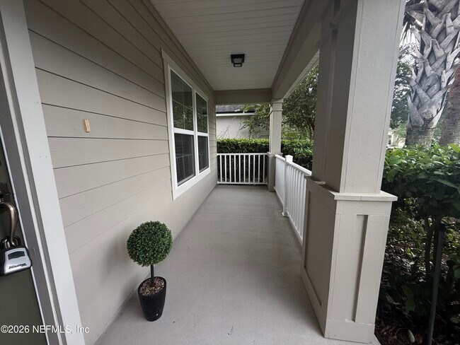 Building Photo - 686 Glendale Ln