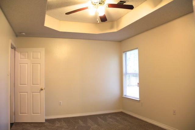 Building Photo - 154 Windsong Pl