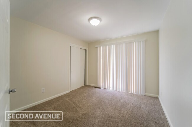 Building Photo - 1211 Main St