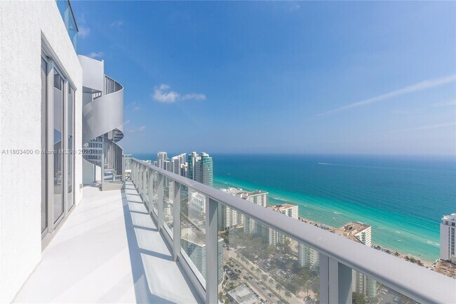 Building Photo - 4010 S Ocean Dr