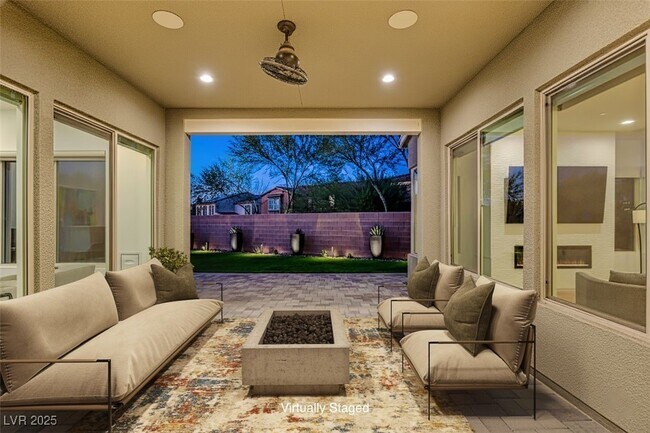 Building Photo - 2560 Bridle Oaks Ct