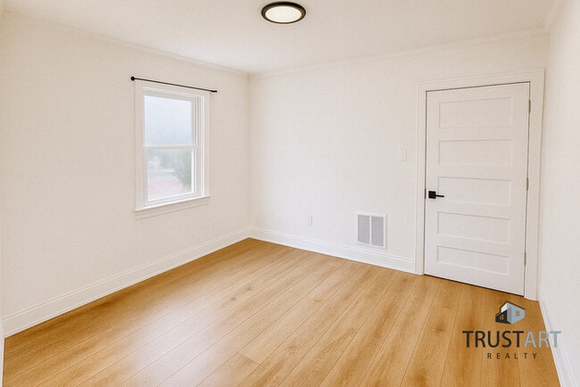 Building Photo - Charming 3-bedroom home in North Central N...