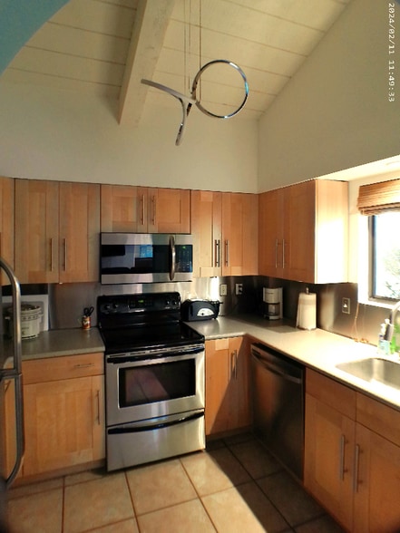 Building Photo - 6439 N 77th Pl