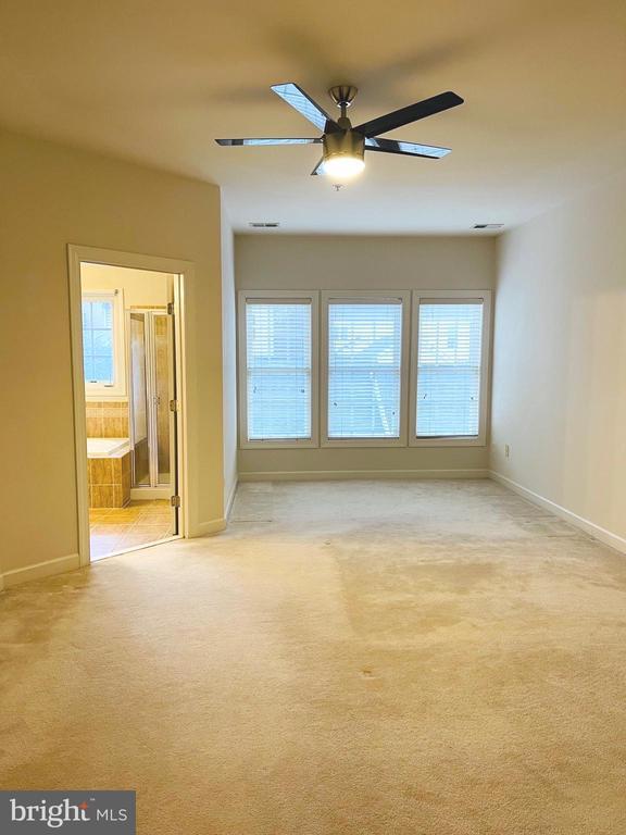 Building Photo - 23144 Basswood Hill Dr