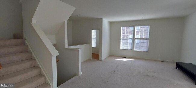 Building Photo - 7112 Silverleaf Oak Rd