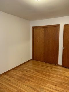 Building Photo - 4836 N Green Bay Rd