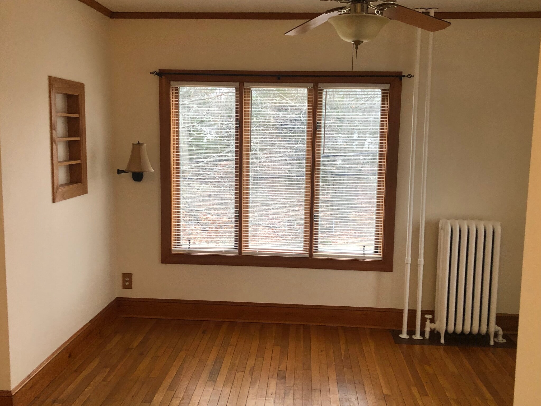 Living room - 200 Park Ave