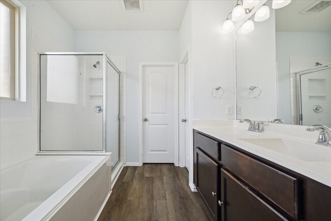 Building Photo - 5307 Little Jasmine Way