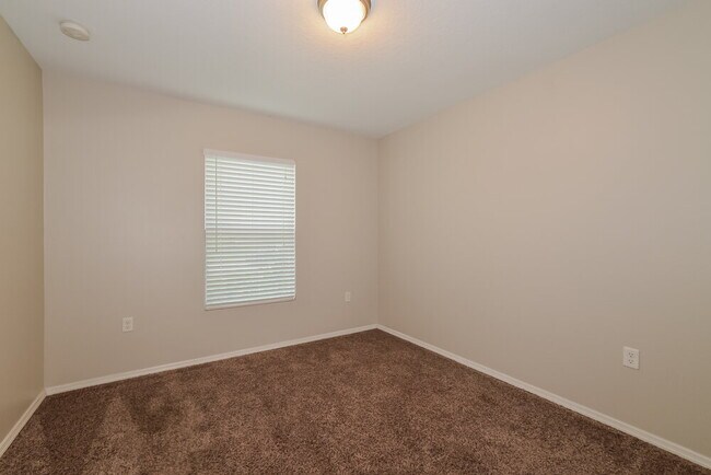 Building Photo - 2735 Breezy Meadow Rd