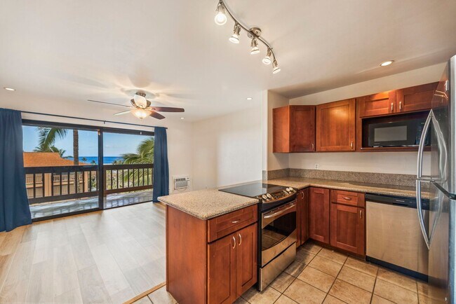 Building Photo - Top-floor, ocean-view 1BR/1BA condo in Honokowai — close to Honokowai Beach Park and Bad Ass Coffee.
