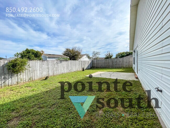 Building Photo - 209 Staysail St