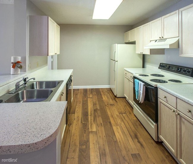 Primary Photo - 6516 Spalding Dr