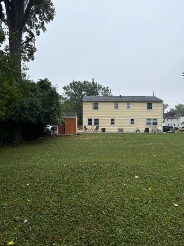 Building Photo - 152 Albert St