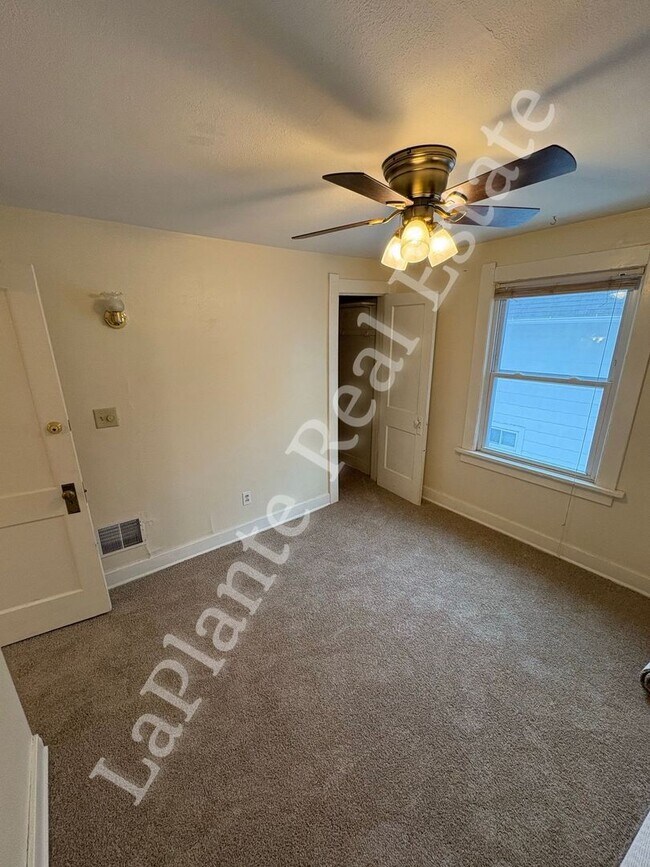 Building Photo - Charming 3-Bedroom Home in Central Toledo – Spacious Layout & Convenient Location