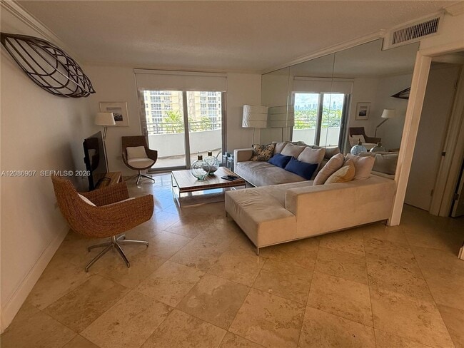 Building Photo - 5555 Collins Ave