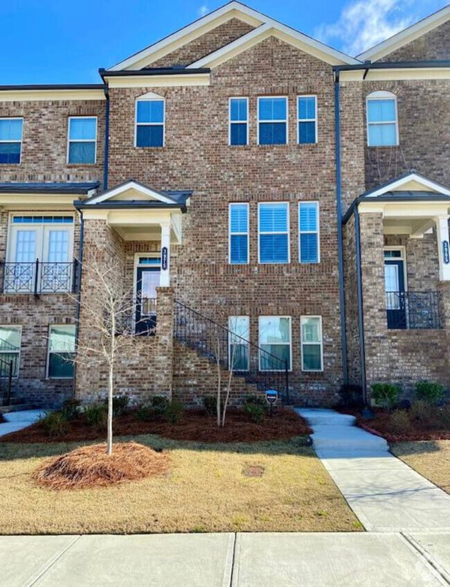 Building Photo - 3975 Redwood Dr
