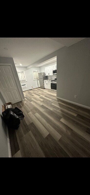 Building Photo - 115 Lake Rd