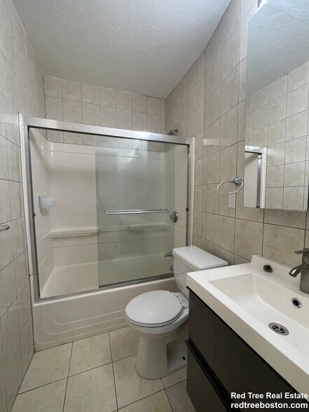 Building Photo - 1616 Beacon St