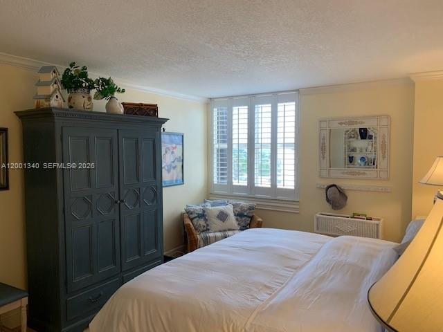 Building Photo - 2555 Collins Ave