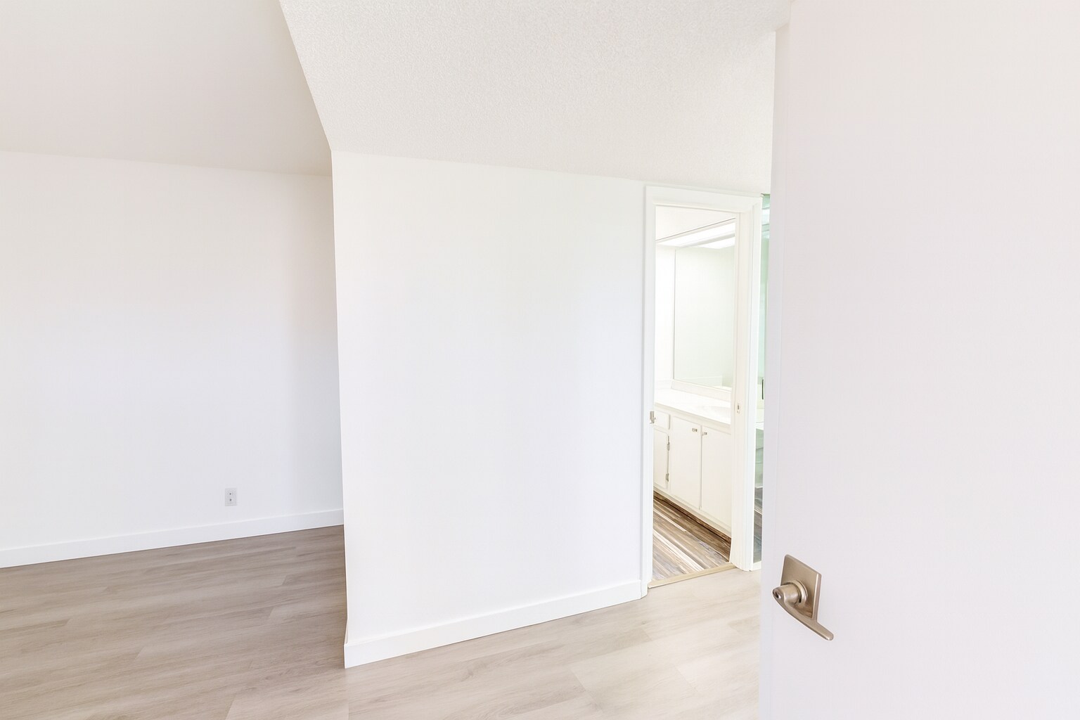 Bathroom #1 - Bath - 4030 W Palm Aire Dr