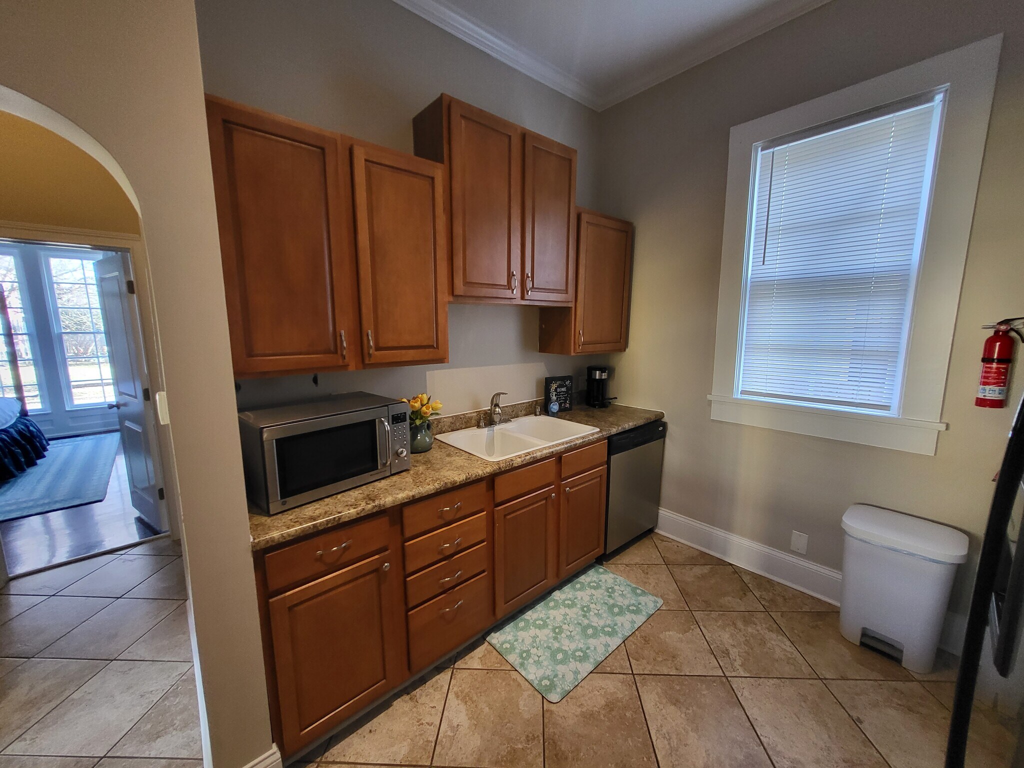 Building Photo - 1912 N Talbott St