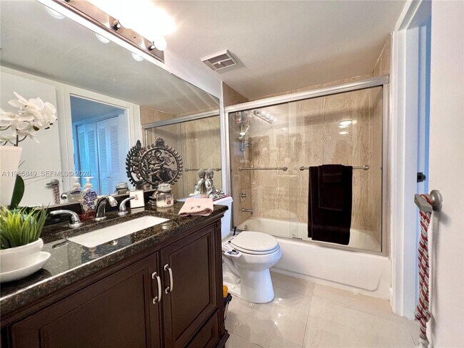 Building Photo - 7601 E Treasure Dr