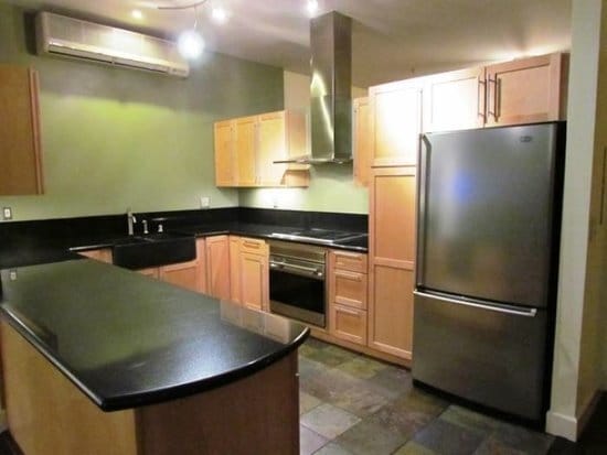 Building Photo - Beautiful and Historic condo just steps fr...