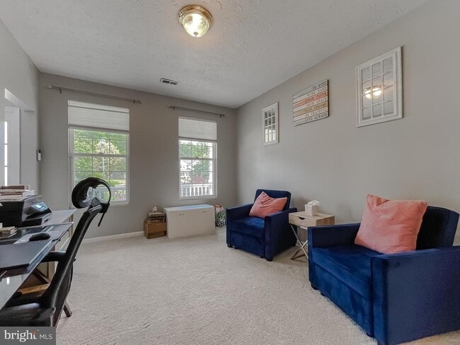 Building Photo - 48221 Keel Dr