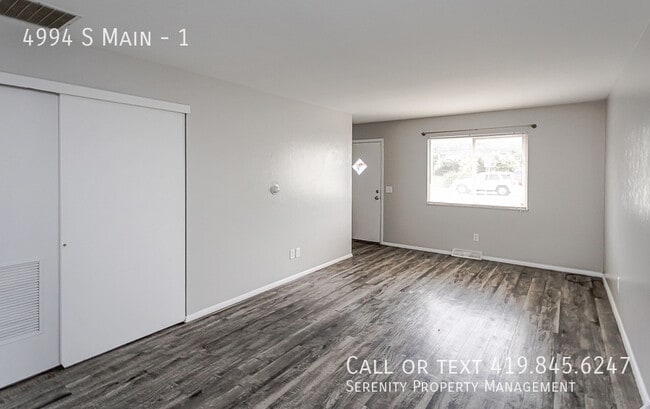 Building Photo - 4994 S Main-1