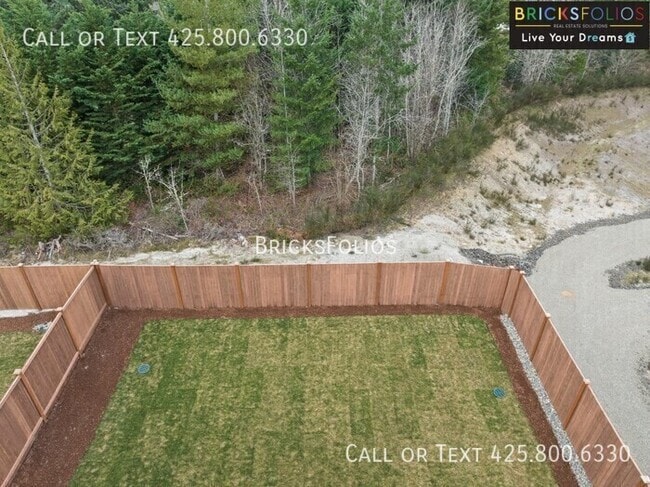 Building Photo - 1265 SW Pendleton Way