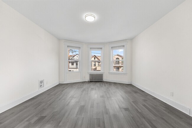 Building Photo - 149 Bidwell Ave