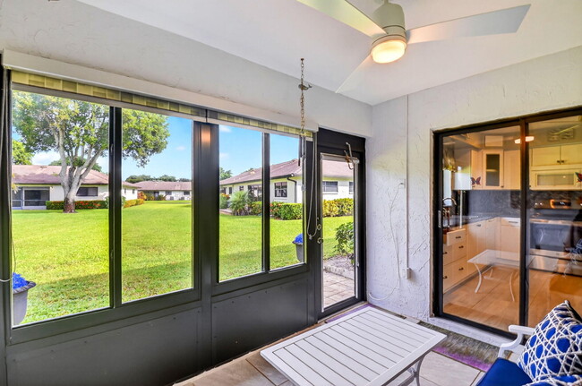 Building Photo - 4866 Dovewood Cir